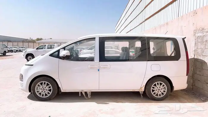 هيونداي ستاريا 9 ركاب ديزل 2025 2