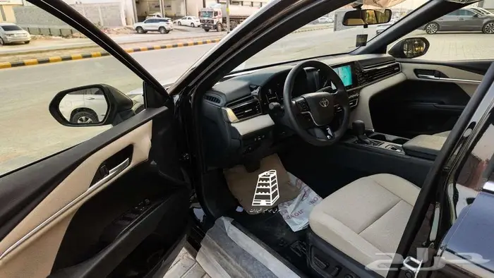 كامري E 2025 سعودي-اصفار - صادر لوحات - بسعر مميز 14