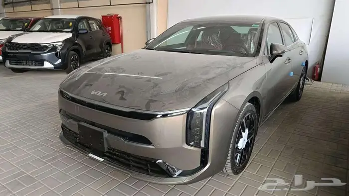 كيا K8 استاندر موديل 2026 جميع الالوان عرض خاص نهاية العام 3