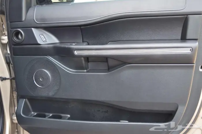 فورد اكسبيدشن بانوراما 2020 فل بطاقة جمركية 36