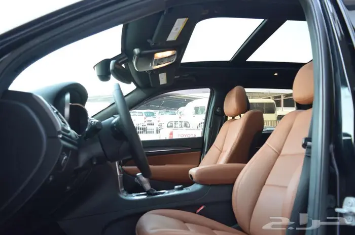 جيب جراند شيروكي ليمتيد 2020 بانوراما فل الفل بطاقة جمركية 23