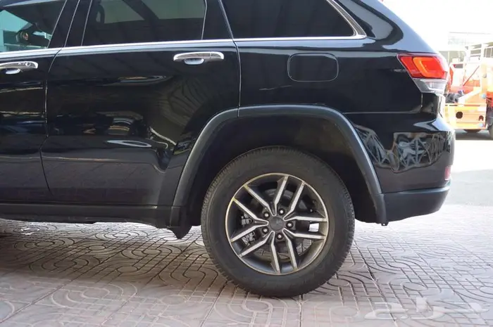 جيب جراند شيروكي ليمتيد 2020 بانوراما فل الفل بطاقة جمركية 47