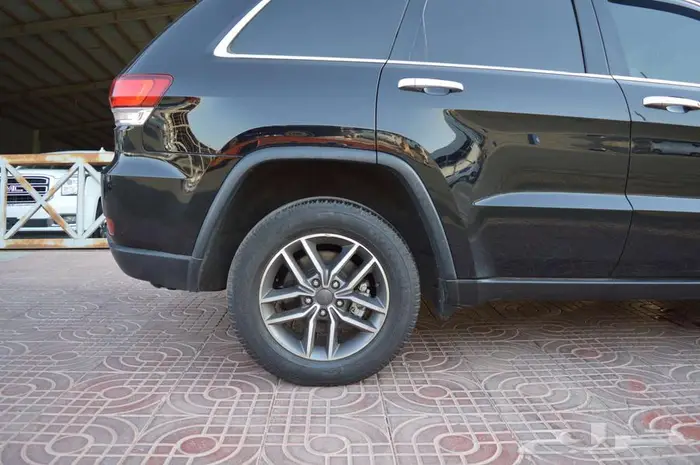 جيب جراند شيروكي ليمتيد 2020 بانوراما فل الفل بطاقة جمركية 49