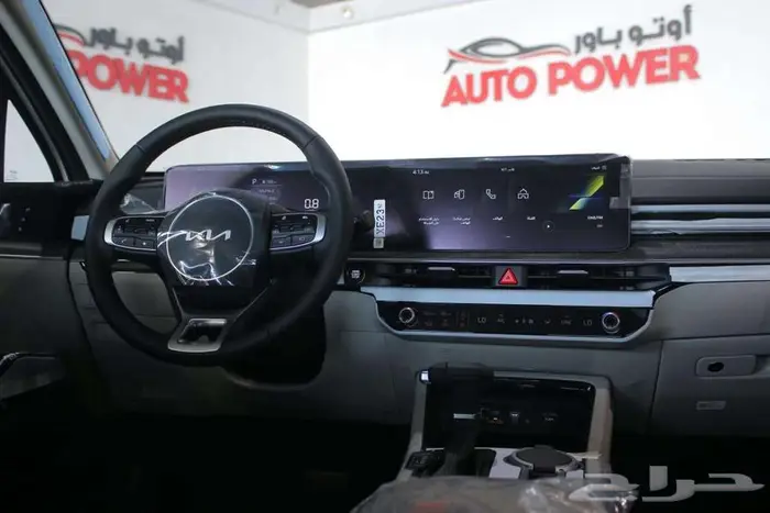 كيا K5 نص فل GLS موديل 2026 10