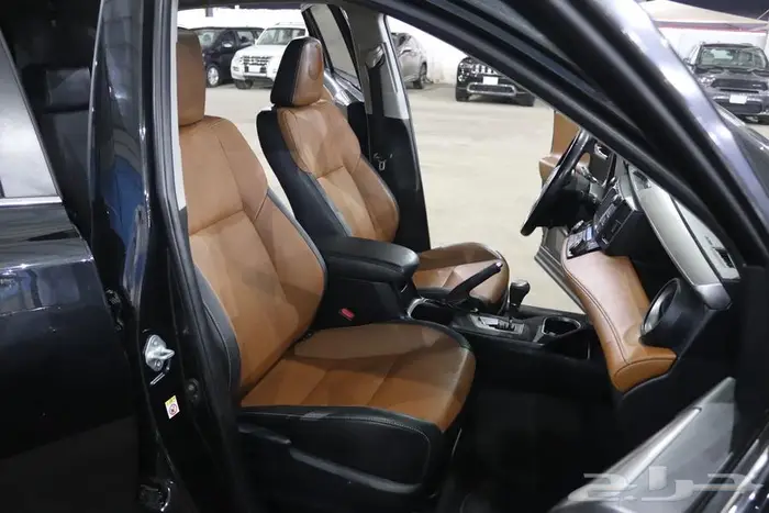 تويوتا راف فور 2018 فل كامل بريميوم 12