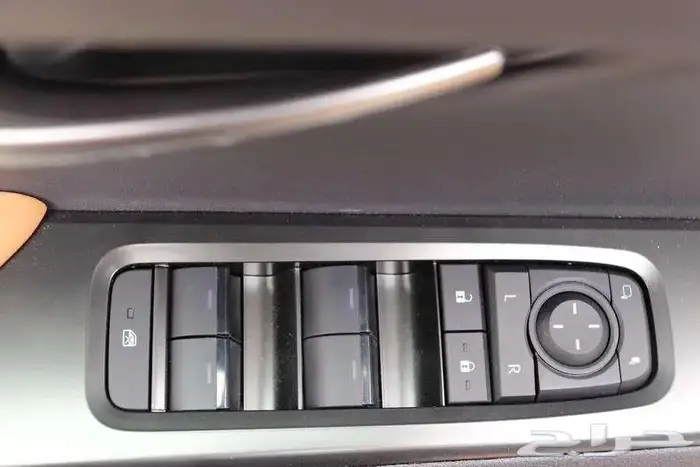 لكزس UX300H AH سعودي 2024 بدون فوايد نظام الدفعتين 5