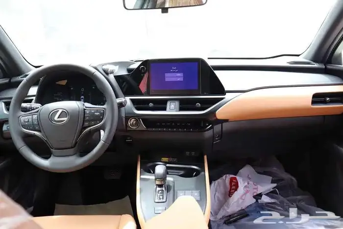 لكزس UX300H AH سعودي 2024 بدون فوايد نظام الدفعتين 20