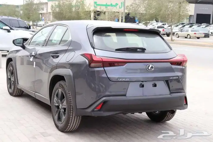 لكزس UX300H AH سعودي 2024 بدون فوايد نظام الدفعتين 8