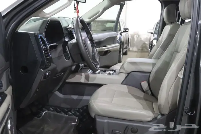 فورد اكسبديشن XLT فل كامل دبل 2020 9