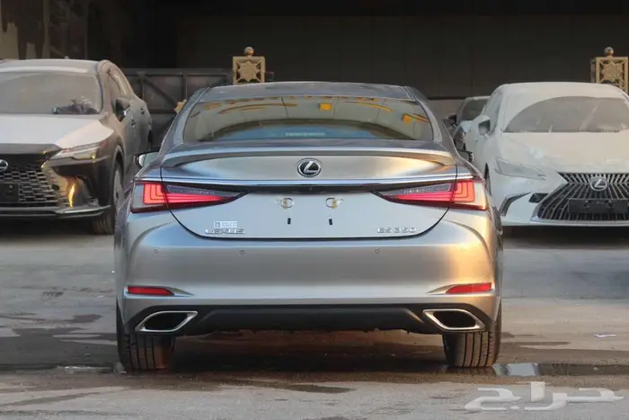 لكزس - ES350 CA - اسبيشيل - خليجي - 2025 3