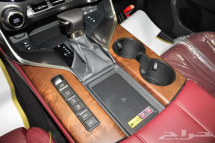 لكزس-LX600 BB -خليجي-2025-فل كامل -25 سماعه داخليه 11