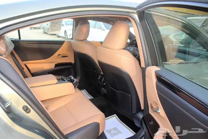 لكزس - ES350 CA - بريمي- 2025-ستاندر-سعر خاص 14