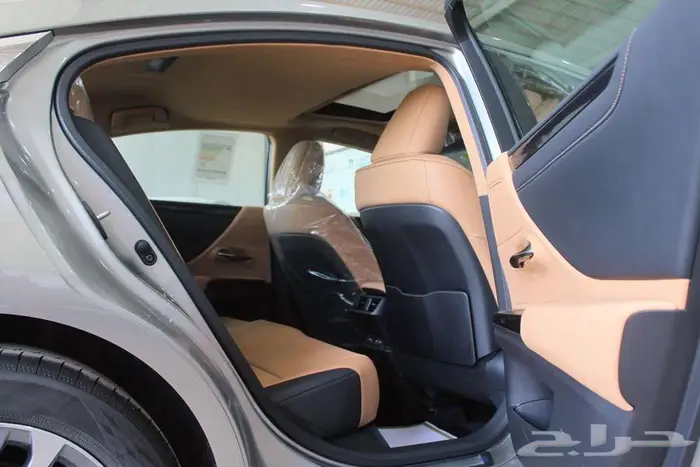 لكزس ES250 AA - بريمي-2025- ستاندر 14