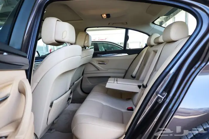 بي ام دبليو 520i موديل 2013 9