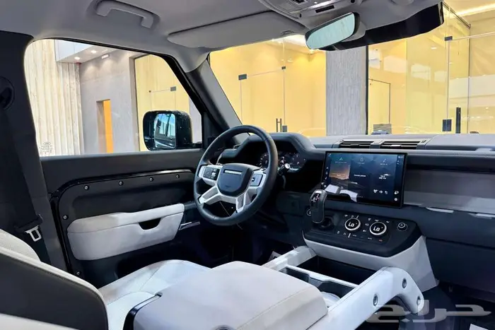 لاند روفر ديفندر S 110 2025 اسود خليجي 7