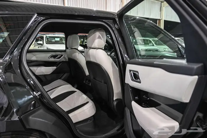 رانج روفر فيلار 2019 بلاك ايشين V4 10