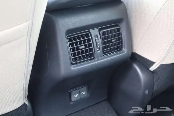 تويوتا كامري 2025 جميع الفئات والالوان 13