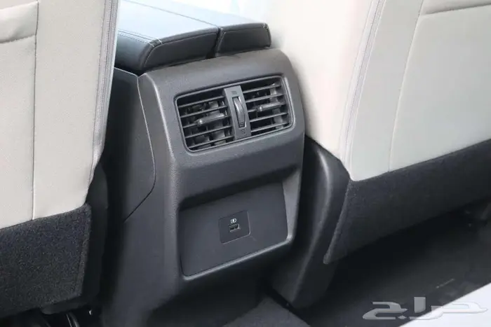 نيسان اكس تريل 5 ركاب استندر 2025 11