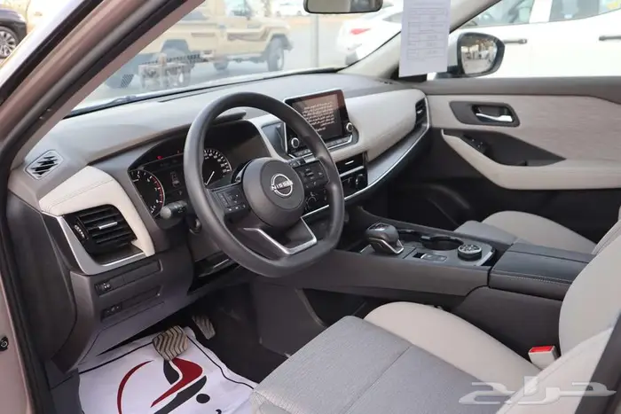 نيسان اكس تريل 5 ركاب استندر 2025 12
