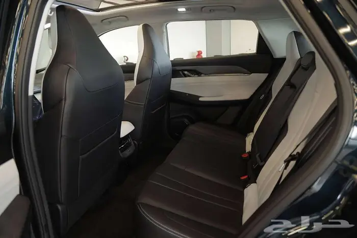 دونج فينج ميج E2 لكجري 2025   سحر الأداء والتقنية 9