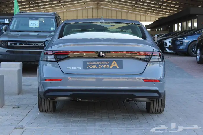 عرض خاص هوندا اكورد بنزين 2025 EX اقل سعر بالمملكة 5