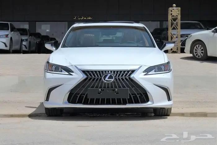 لكزس _ ES300 BH _ نص فل _ 2025_ عروض اقل سعر 0