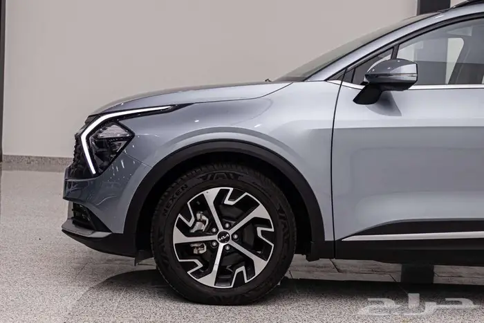 كيا سبورتاج 2024   مقاعد جلد وتدفئة وAWD 8