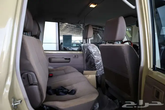 تايوتا شاص بيك أب غمارتين موديل 2022 فل كامل 10