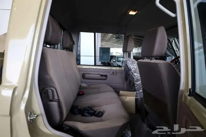 تايوتا شاص بيك أب غمارتين موديل 2022 فل كامل 9