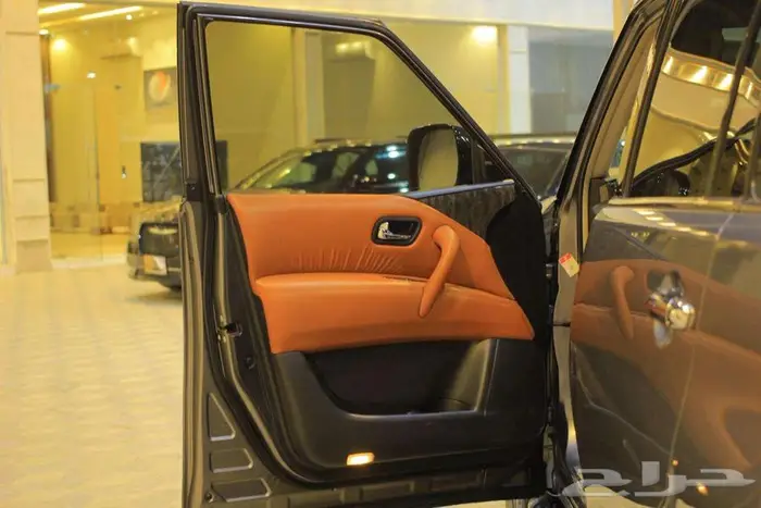 نيسان باترول 2021 بلاتنيوم 6