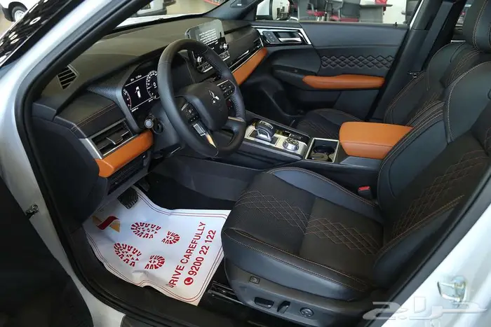 أوتلاندر 2025 Premium  حضور قوي وراحة مترفة لعائلتك 8