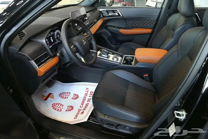 أوتلاندر 2025 Premium  حضور قوي وراحة مترفة لعائلتك 10