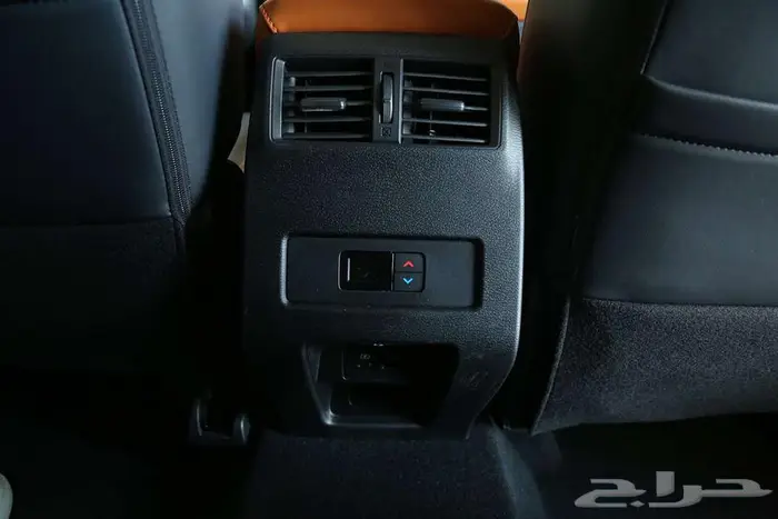 أوتلاندر 2025 Premium  حضور قوي وراحة مترفة لعائلتك 22