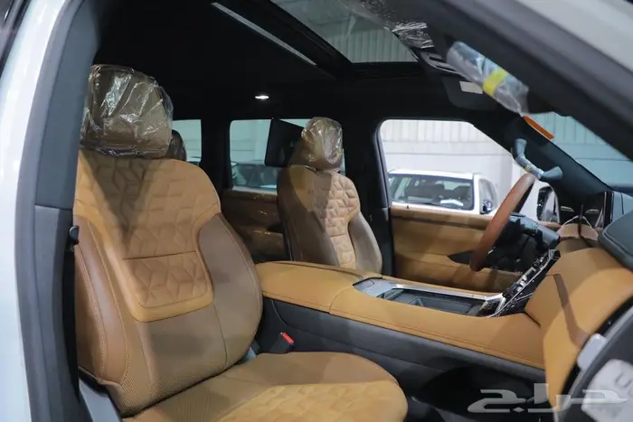 نيسان باترول فل كامل بلاتينيوم بانوراما جلد V6 موديل 2026 14