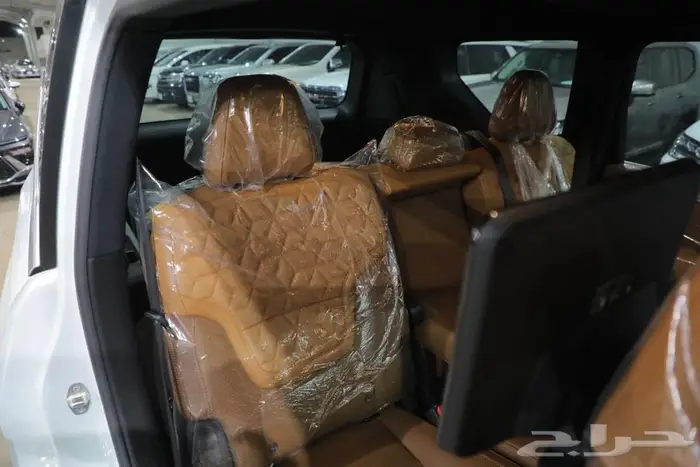 نيسان باترول فل كامل بلاتينيوم بانوراما جلد V6 موديل 2026 18