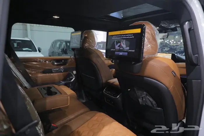 نيسان باترول فل كامل بلاتينيوم بانوراما جلد V6 موديل 2026 9