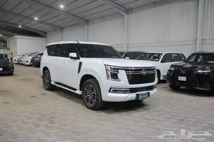 نيسان باترول فل كامل بلاتينيوم بانوراما جلد V6 موديل 2026 0