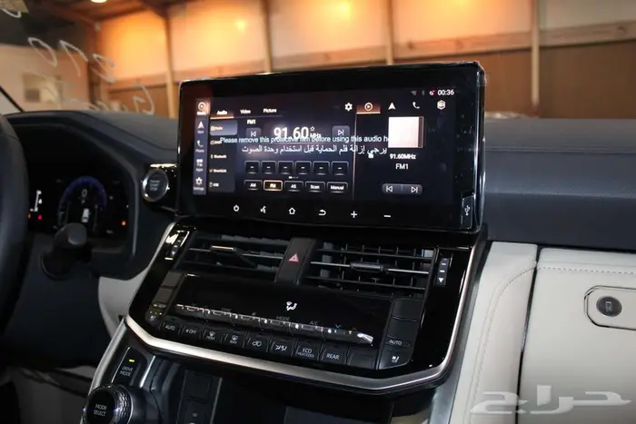 تويوتا لاندكروزر 3.5 GXR4 بنزين اتوماتيك 2026 15