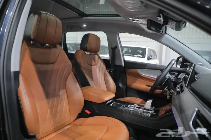 شيري تيجو 8 فل كامل بانوراما جلد اربعة سلندر موديل 2023 12