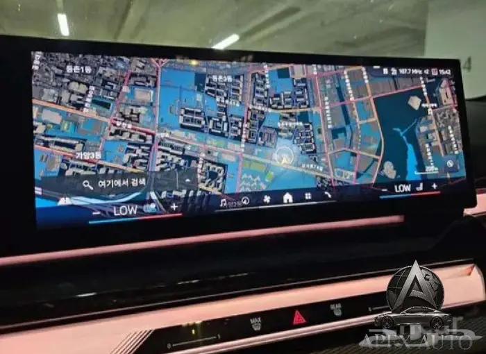 BMW 520i mkit الفئة الخامسة موديل 2025 13