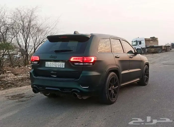 جيب جراند شيروكي SRT 2015 للبيع 9