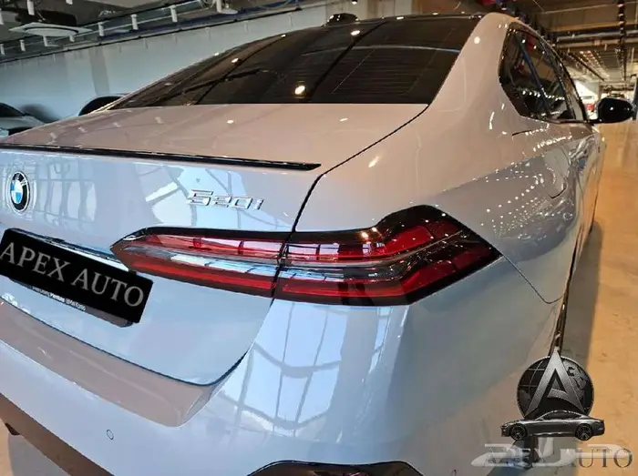 BMW 520I Mkit 2025 قيد الشحن 8