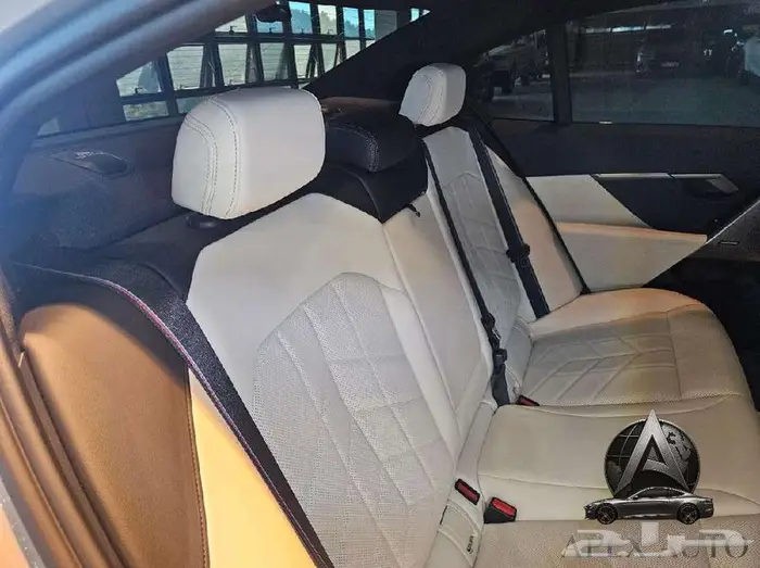 BMW 520I Mkit 2025 قيد الشحن 19