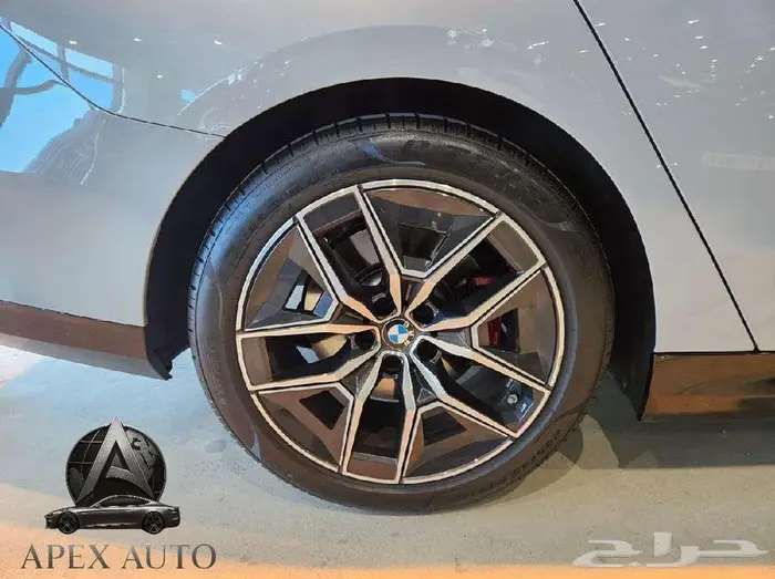 BMW 520I Mkit 2025 قيد الشحن 16