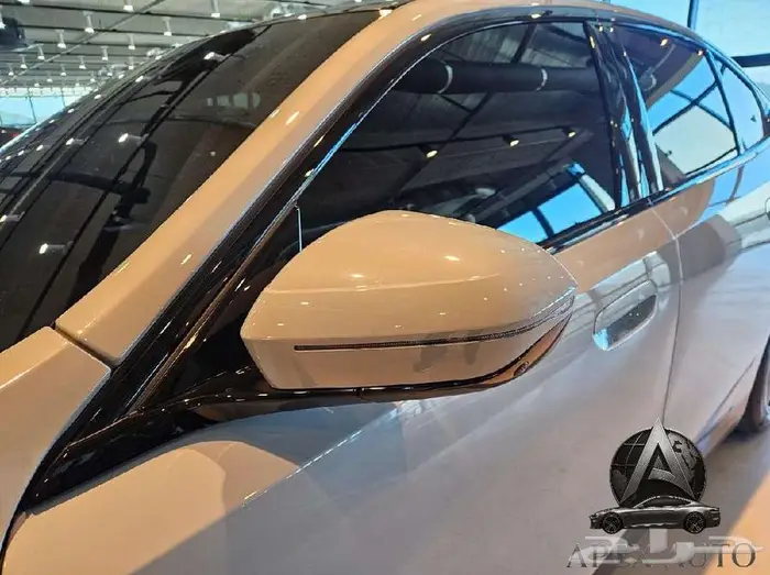 BMW 520I Mkit 2025 قيد الشحن 13
