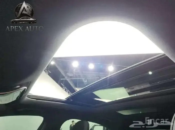 مرسيدس 2023 C300 AMG Line عرض مميز 18