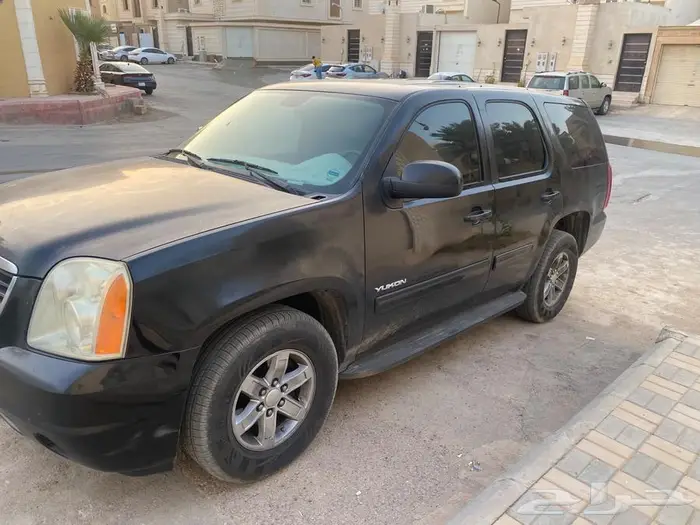 يوكن 2011 نظيف للبيع 2