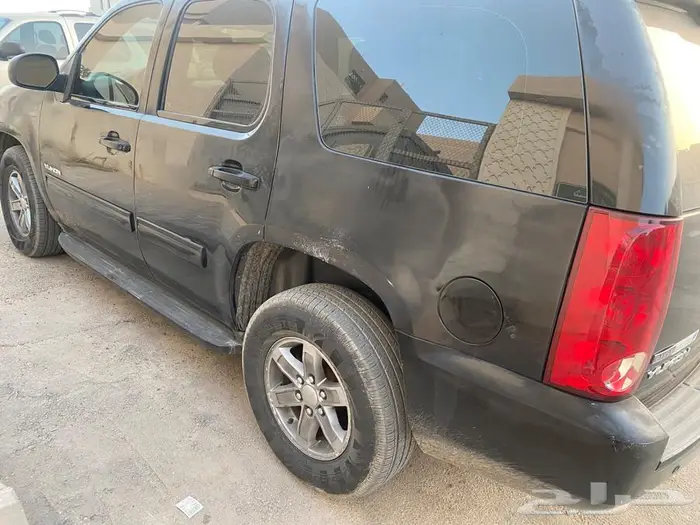 يوكن 2011 نظيف للبيع 4