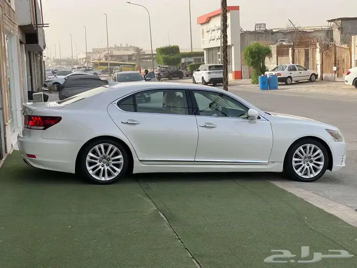 لكزس 2014 LS 460 سعودي استخدام شخصي للبيع 4