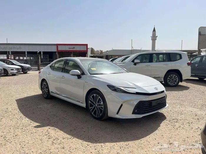 كامري LE هايبرد 2025 نقد وتقسيط 1